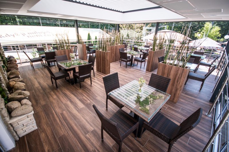 Zděná Bouda - restaurace