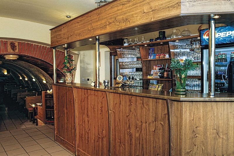 Vinárna a restaurace "U Langrů"