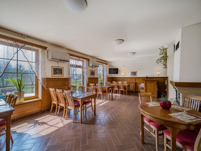 Lemberk Restaurace & Penzion