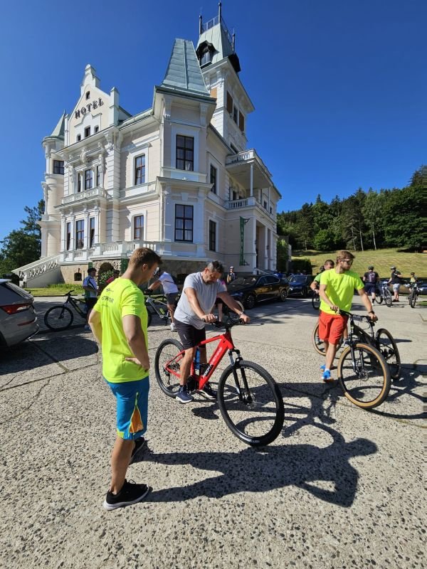Château Cihelny - hotelový komplex
