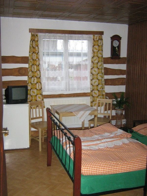 Autokemp - ubytovna SK Mšeno