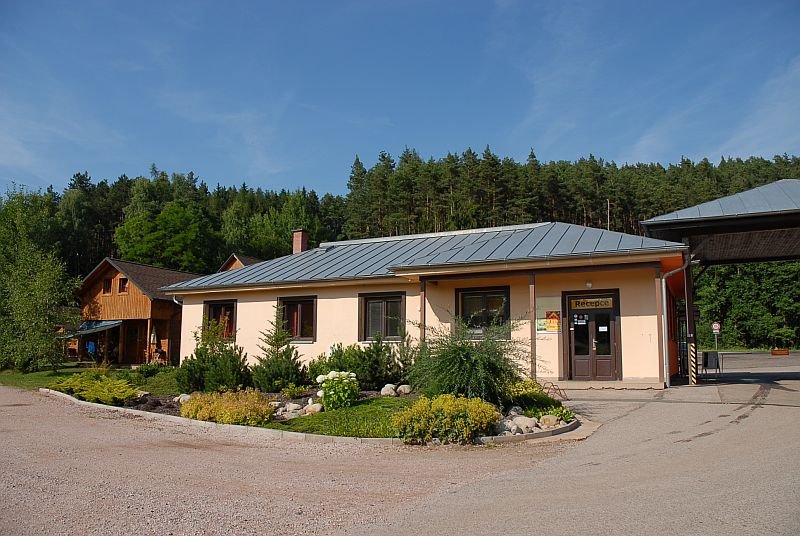 Koupaliště a kemp Pecka